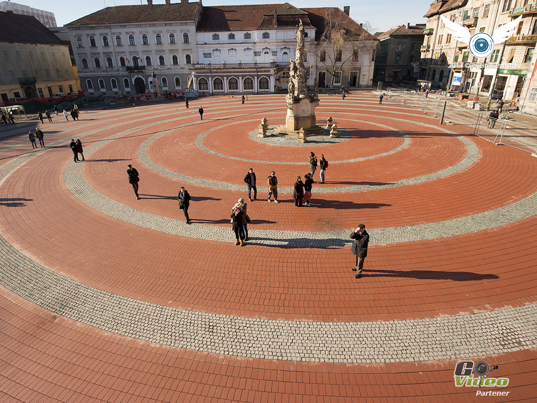 Piata Libertatii din Timisoara nu este chiar rosie